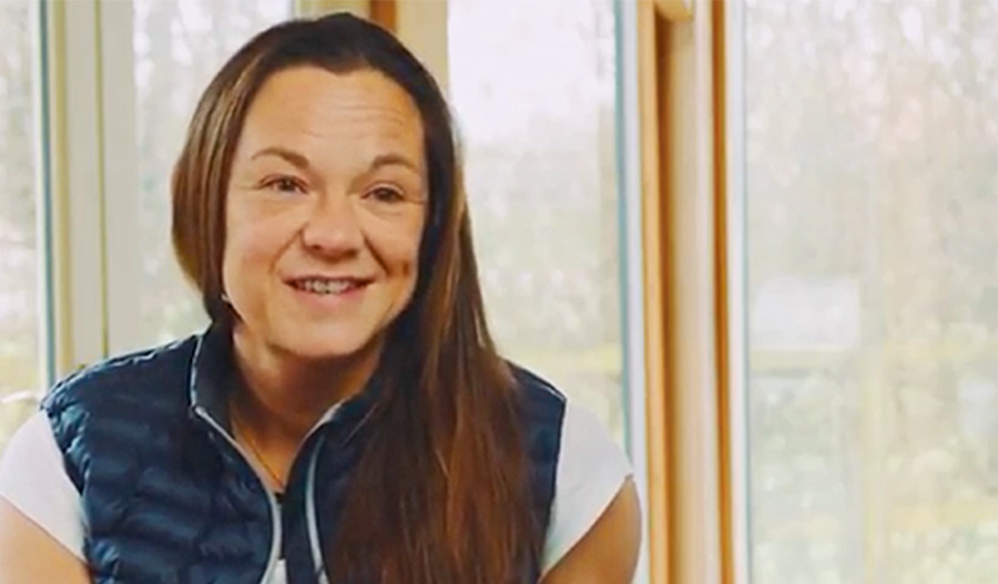 Kim explica cómo su vida cambió de inmediato después del tratamiento de EME.